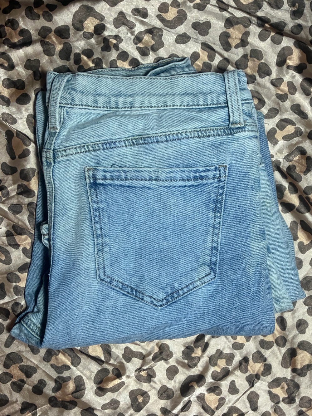 ⭒ SO light blue ripped wide leg jeans